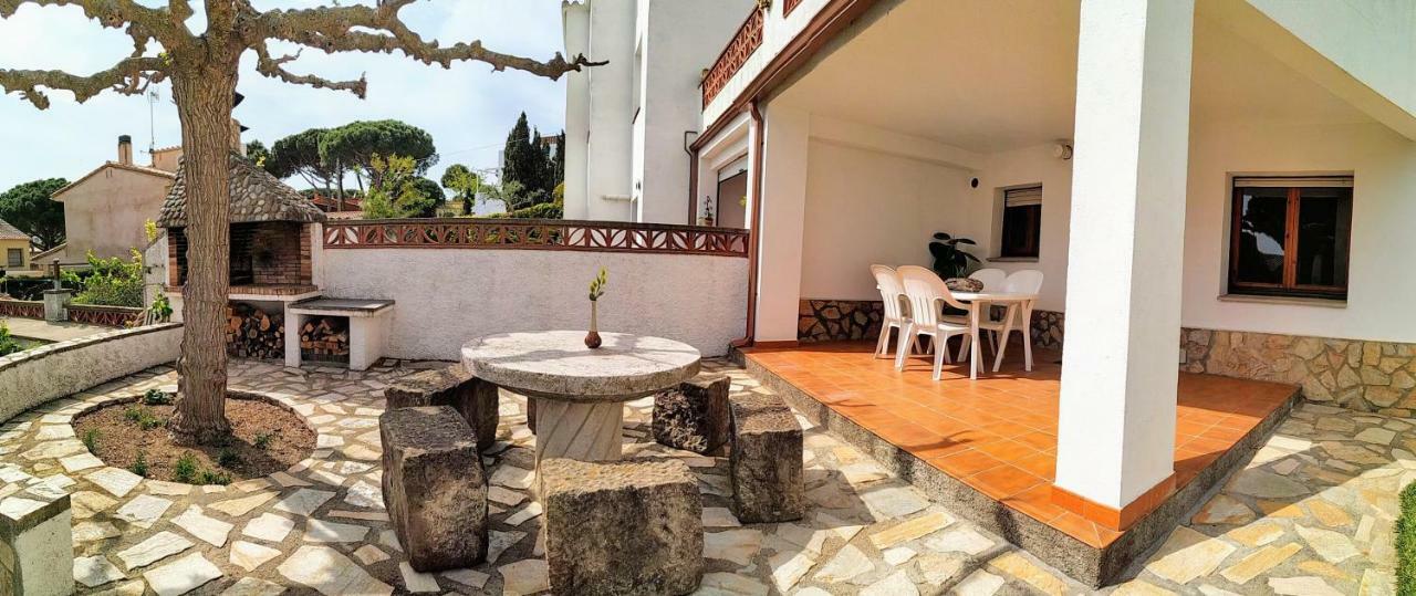 Vacay Apartamento Montgo, Agradable Jardin! En Costa Brava L'Escala! Ngoại thất bức ảnh