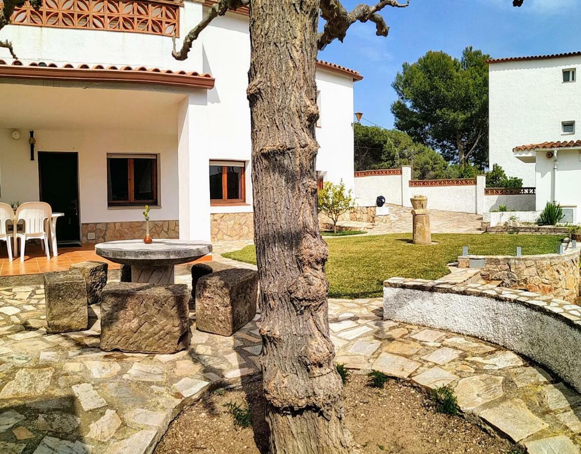 Vacay Apartamento Montgo, Agradable Jardin! En Costa Brava L'Escala! Ngoại thất bức ảnh